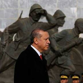 Αυταρχικότητα και αλαζονεία αποδυναμώνουν Ερντογάν και “διαλύουν” την&nbsp;Τουρκία