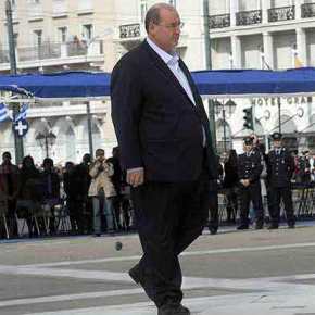 ΑΠΟΦΑΣΗ – «ΒΟΜΒΑ» ΦΙΛΗ! Καταργούνται οι μαθητικές παρελάσεις από&nbsp;Οκτωβριο!