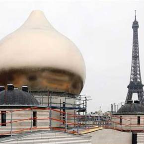 Ο ΤΡΟΥΛΟΣ ΤΟΥ ΠΟΥΤΙΝ «ΚΑΤΑΚΤΗΣΕ» ΤΟ&nbsp;ΠΑΡΙΣΙ!