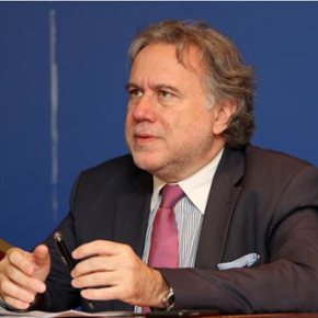 Κατρούγκαλος: Συμφωνία για εθνική σύνταξη στα 384 ευρώ -Σημαντική πρόοδος σε φορολογικό και συνταξιοδοτικό δηλώνουν εκπρόσωποι των&nbsp;θεσμών