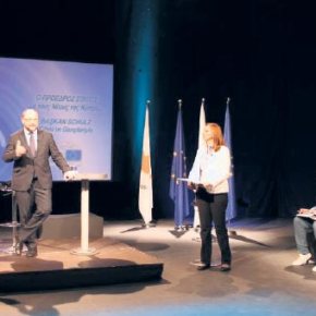 ΜΑΡΤΙΝ ΣΟΥΛΤΣ : ΛΥΣΤΕ ΤΟ ΚΥΠΡΙΑΚΟ ΚΑΝΟΝΤΑΣ&nbsp;…ΕΡΩΤΑ!