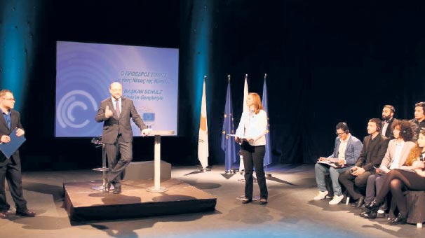 avrupa-dan-kibris-a-baris-formulu-ask-6813639