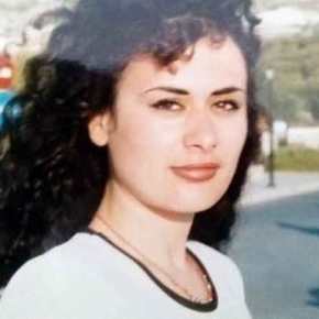 Ἑλληνίδα κατέθεσε Αἴτηση Ἀσύλου στό Ὑπουργεῖο Ἐσωτερικῶν ἐπικαλούμενη τήν καταστρατήγηση τῶν Συνταγματικῶν της Δικαιωμάτων ἔναντι τῶν λαθρομεταναστῶν!