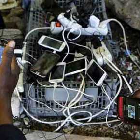 Αποκάλυψη: Συντονισμένες με ένα… SMS ήταν οι εξεγέρσεις στις προσφυγουπόλεις από Ειδομένη μέχρι Χίο! (vid) 