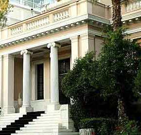 ΦΟΥΝΤΩΝΟΥΝ ΟΙ ΦΗΜΕΣ! Ραγδαίες πολιτικές εξελίξεις φέρνει το «4ο μνημόνιο – κάβα» – Πληροφορίες για ανασχηματισμό και&nbsp;εκλογές!