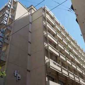 Κατάληψη με το «έτσι θέλω» από αλληλέγγυους σε κεντρικό ξενοδοχείο της Αθήνας- Εβαλαν μέσα μετανάστες χωρίς να ρωτήσουν κανέναν!&nbsp;(φωτό)