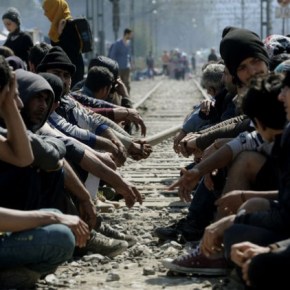 Στην Ειδομένη ακόμα περιμένουν…