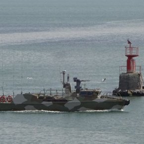 ΑΠΙΣΤΕΥΤΗ ΔΙΠΛΗ ΤΟΥΡΚΙΚΗ ΠΡΟΣΠΑΘΕΙΑ ΔΟΛΙΟΦΘΟΡΑΣ Σοβαρή επιδείνωση των ρωσοτουρκικών σχέσεων: Τουρκικό πλοίο κτύπησε την υπό κατασκευή γέφυρα που θα ενώσει την Κριμαία με την Ρωσία (vid)&nbsp;–