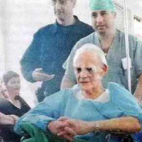 ΑΚΗΣ ΤΣΟΧΑΤΖΟΠΟΥΛΟΣ: ΕΝΑ ΒΡΑΔΥ ΜΟΝΟΣ, ΧΩΡΙΣ ΧΕΙΡΟΠΕΔΕΣ, ΣΤΑ&nbsp;ΕΠΕΙΓΟΝΤΑ!