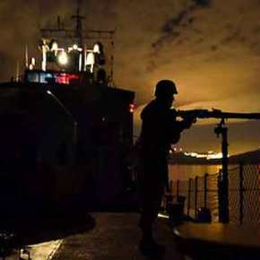 Έστρεψαν όπλα κατά σκάφους του Λιμενικού οι Τούρκοι στις&nbsp;Οινούσσες!