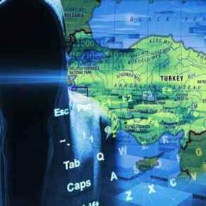 Χάκερς διέλυσαν τις τουρκικές υπηρεσίες ασφαλείας: «Φύλλο και φτερό» τα προσωπικά δεδομένα 50 εκατ. πολιτών και των Ερντογάν-Νταβούτογλου 