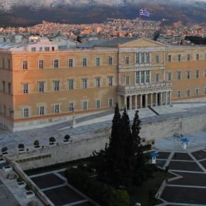 Διεθνή Μέσα:Η Ελλάδα γλίτωσε την καταιγίδα όχι και τον&nbsp;κίνδυνο