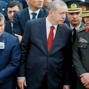 ΤΑ ΝΕΟ-ΟΘΩΜΑΝΙΚΑ ΣΧΕΔΙΑ ΤΟΥ ΤΟΥΡΚΟΥ ΠΡΟΕΔΡΟΥ ΒΑΖΟΥΝ «ΦΩΤΙΑ» ΣΤΗΝ ΠΕΡΙΟΧΗ – Τι σημαίνει για την Ελλάδα η «καρατόμηση» Νταβούτογλου – Φόβοι και επιθετική πολιτική στο Αιγαίο από Ερντογάν&nbsp;–