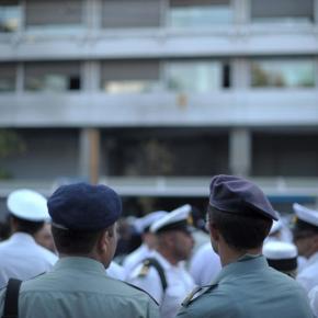 Ισοδύναμα, αντί περικοπών στα μισθολόγια, αναζητά το&nbsp;Μαξίμου