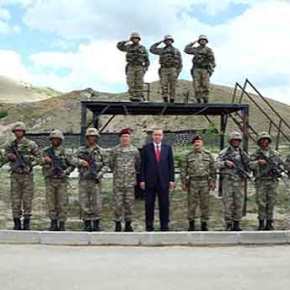 Ο Ερντογάν στο στρατηγείο των Ειδικών Δυνάμεων&nbsp;-Φωτογραφίες