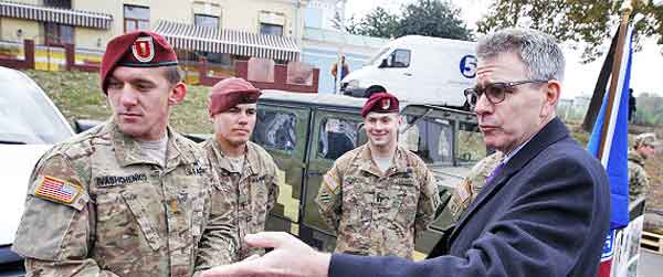 n-geoffrey-pyatt-large570