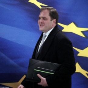 Καλύτερα κι από υπουργός, ο διοικητής της&nbsp;ΑΑΔΕ