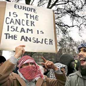 ΕΝΩ ΟΙ ΑΓΓΛΟΙ ΨΗΦΙΖΑΝ BREXIT ΟΙ ΑΣΙΑΤΕΣ ΚΑΙ ΑΦΡΙΚΑΝΟΙ ΨΗΦΙΖΑΝ&nbsp;ΒΡΕΜΑΙΝΕ