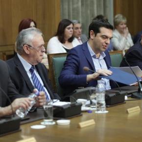 Ανασχηματισμός: Οι νέοι, οι «φευγάτοι» & οι «κουρασμένοι»Από εξετάσεις τριμήνου θα περάσουν οι υπουργοί. Αξιολόγηση από το Μαξίμου μέχρι τον Σεπτέμβριο και μετά σαρωτικός&nbsp;ανασχηματισμός.