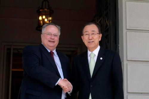 ÓõíÜíôçóç ôïõ õðïõñãïý Åîùôåñéêþí Íßêïõ ÊïôæéÜ ìå ôïí Ãåíéêü ÃñáììáôÝá ôïõ Ïñãáíéóìïý ÇíùìÝíùí Åèíþí Ìðáí Êé-Ìïõí, ôï ÓÜââáôï 18 Éïõíßïõ 2016, óôï õðïõñãåßï Åîùôåñéêþí. (EUROKINISSI/ÓÔÅËÉÏÓ ÓÔÅÖÁÍÏÕ)