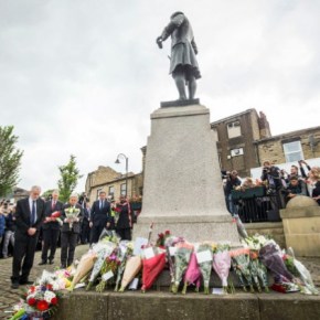 Οι πρώτες μετρήσεις στη Βρετανία μετά τη δολοφονία&nbsp;Κοξ