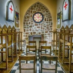 Για πρώτη φορά στη δημοσιότητα φωτογραφίες της μασονικής στοάς της Αθήνας (pics)Φωτογραφίες από το εσωτερικό της Μεγάλης Στοάς της Ελλάδος ανήρτησαν για πρώτη φορά στην ανανεωμένη ιστοσελίδα τους οι&nbsp;τέκτονες.