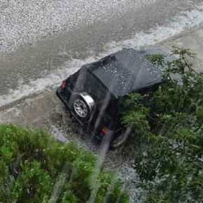 Χαλάζι «βομβαρδίζει» την Αττική! – Σφοδρές καταιγίδες και πλημμύρες&nbsp;(βίντεο)