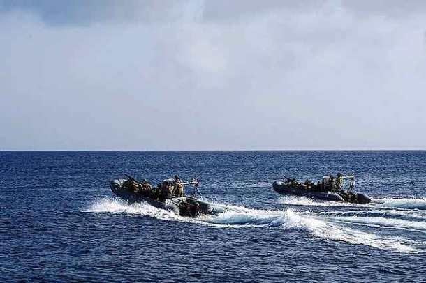 27330000941_882782889e_z