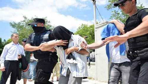 8-tourkoi-prin-prosgeiothoun-stin-ellada