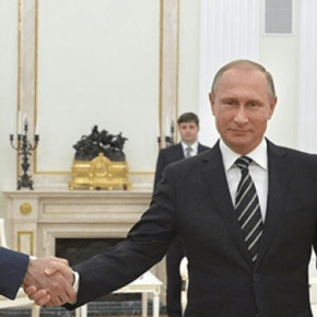 ΔΡΟΜΟΛΟΓΟΥΝΤΑΙ ΕΞΕΛΙΞΕΙΣ! ΜΥΣΤΙΚΗ ΕΠΙΣΚΕΨΗ ΑΣΑΝΤ ΣΤΗ ΜΟΣΧΑ! ΜΥΣΤΙΚΕΣ ΕΠΑΦΕΣ ΑΣΑΝΤ-ΠΟΥΤΙΝ ΚΑΙ… ΤΖΩΝ ΚΕΡΥ ΓΙΑ ΤΗΝ&nbsp;ΣΥΡΙΑ