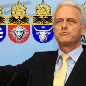 Ούτε το Γιουσουφάκι του Καζαντζάκη δεν θ΄ ανεχόταν το “βρωμοέλληνας” μέσα στο&nbsp;Μαξίμου