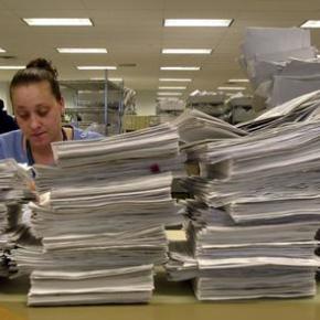 Ουραγός το ελληνικό δημόσιο: Αναποτελεσματικότητα, γραφειοκρατία, διαφθορά ΜΕΛΕΤΗ&nbsp;ΚΕΠΕ