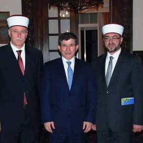 Ξεσαλώνουν οι τουρκοπράκτορες στη Θράκη: Έκαναν προσευχή για την… Πατρίδα τους, την&nbsp;Τουρκία!