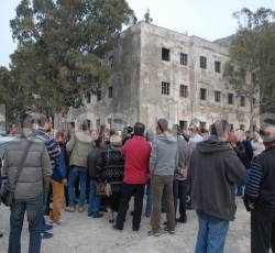 ΠΑΙΡΝΟΥΝ ΤΟ ΝΟΜΟ ΣΤΑ ΧΕΡΙΑ ΤΟΥΣ ΑΠΟΥΣΙΑ ΤΗΣ ΠΟΛΙΤΕΙΑΣ Οι κάτοικοι στη Λέρο συνέστησαν Πολιτοφυλακή για να προστατεύσουν οικογένειες και περιουσίες από τους παράνομους μετανάστες&nbsp;(βίντεο)