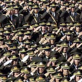 Ο Τουρκικός στρατός θα επικεντρωθεί στην εσωτερική άμυνα χωρίς να αναμιγνύεται στην&nbsp;πολιτική