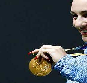 ΔΥΟ ΜΕΤΑΛΛΙΑ ΣΤΟ ΙΔΙΟ ΑΓΩΝΙΣΜΑ 104 ΧΡΟΝΙΑ ΜΕΤΑ Η Άννα Κορακάκη κατάφερε ότι ο Κωνσταντίνος Τσικλητήρας το 1912 – Αυτό δείχνει το μέγεθος της επιτυχίας&nbsp;της