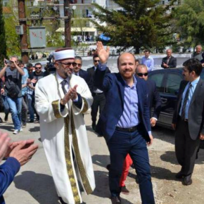 ΜΗΝ ΤΟΛΜΗΣΤΕ ΠΡΟΒΟΚΑΤΣΙΑ ΣΤΗΝ ΘΡΑΚΗ-Ο Ερντογαν πούλησε τον άνθρωπό του Αχμέτ Μετε και μπήκε στην «λίστα&nbsp;Γκιουλέν»