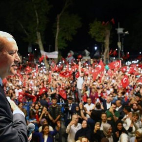 Τουρκία: Επίδειξη ισχύος του Ερντογάν με τεράστια συγκέντρωση στην Κωνσταντινούπολη