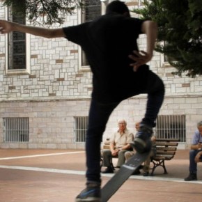 Γεννάτε, γιατί… χανόμαστε!