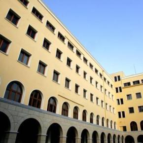 Επίθεση με βόμβες μολότοφ στη Μονή Πετράκη στο&nbsp;Κολωνάκι