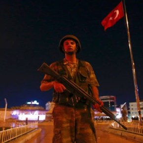 Τούρκος αξιωματικός που υπηρετεί στο ΝΑΤΟ ζήτησε άσυλο στις&nbsp;ΗΠΑ