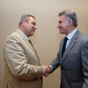 Συνάντηση ΥΕΘΑ με τον υπουργό εσωτερικών και άμυνας της&nbsp;Μάλτας