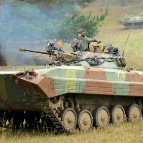 ΟΙ ΔΥΣΚΟΛΕΣ ΕΠΟΧΕΣ ΘΕΛΟΥΝ ΣΟΒΑΡΕΣ ΠΟΛΙΤΙΚΕΣ ΑΠΟΦΑΣΕΙΣ Ρωσική προσφορά για δωρεάν παροχή 200 μεταχειρισμένων ΤΟΜΑ BMP-2! – Ζητείται πολιτική λύση στο αμυντικό&nbsp;αδιέξοδο