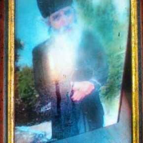 ΕΙΚΟΝΑ του ΑΓΙΟΥ ΠΑΙΣΙΟΥ που δάκρυσε το μεσημέρι στις 1:30 της 28ης&nbsp;Σεπτεμβρίου!!!