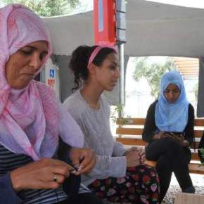 Σύσκεψη στο Μαξίμου για το προσφυγικό: Θα αποσυμφορηθεί η&nbsp;Λέσβος