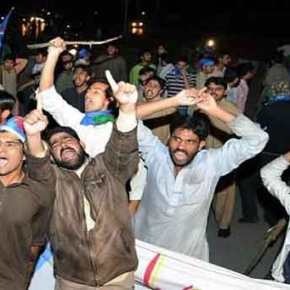 Αφησαν ελεύθερους τους 4 Πακιστανούς βιαστές του 16χρονου στην Λέσβο – Οι πολίτες να προσέχουν τα παιδιά&nbsp;τους