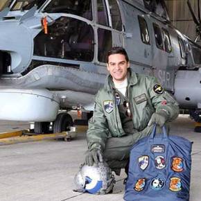 ΠΟΛΥ ΔΥΣΑΡΕΣΤΑ ΝΕΑ – ΝΕΚΡΟΙ ΚΑΙ ΟΙ ΔΥΟ ΧΕΙΡΙΣΤΕΣ ΤΟΥ ΤΣΕΣΝΑ! ΑΥΤΟΣ ΕΙΝΑΙ Ο ΑΔΙΚΟΧΑΜΕΝΟΣ ΠΙΛΟΤΟΣ ΤΟΥ!&nbsp;(ΦΩΤΟ)