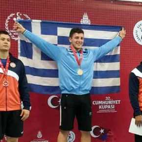 ΑΠΑΝΤΗΣΗ στην Ε Τ Ο Ι Μ Ο Θ Α Ν Α Τ Η Τουρκία ΜΕΣΑ στην Κωνσταντινούπολη!