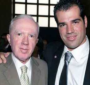 ΤΟ ΣΠΑΡΑΚΤΙΚΟ ΜΗΝΥΜΑ ΤΟΥ ΚΩΣΤΑ ΠΛΕΥΡΗ: «Ο γιος μου θα τα&nbsp;καταφέρει!»