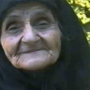 «Τι το θες παιδί μου τόσο μεγάλο σπίτι; Θα έρθει καιρός που θα βάλουν φόρο και στα βήματά σας μέσα σ’ αυτό, και στα άτομα που είστε μέσα»! Γερόντισσα&nbsp;Λαμπρινή